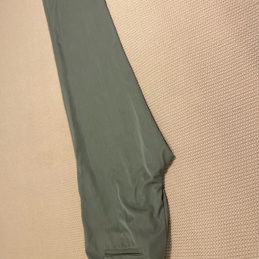 VanHeusen Traveler Dresspants